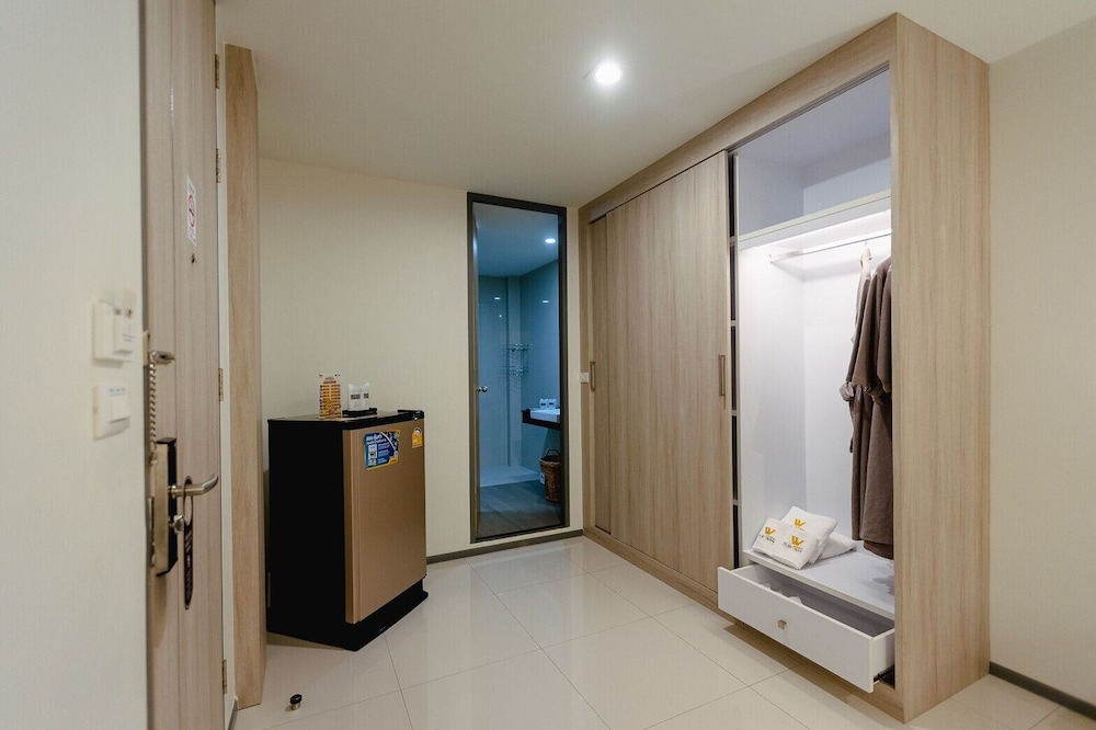 Quadruple Room - Photo 10