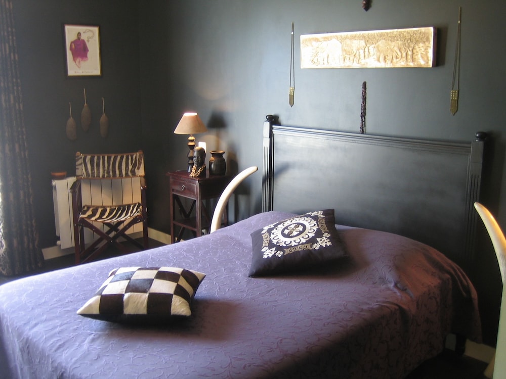 Double Room (Africaine - 1)