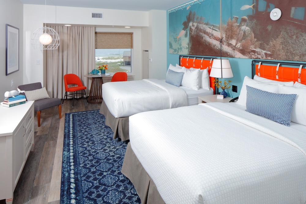 Standard Room, 2 Queen Beds, Accessible, Non Smoking (Communications, Roll-In Shower)