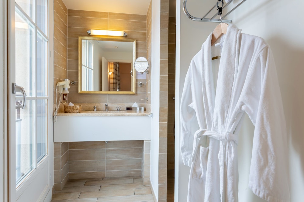 Superior Double Room - Photo 3