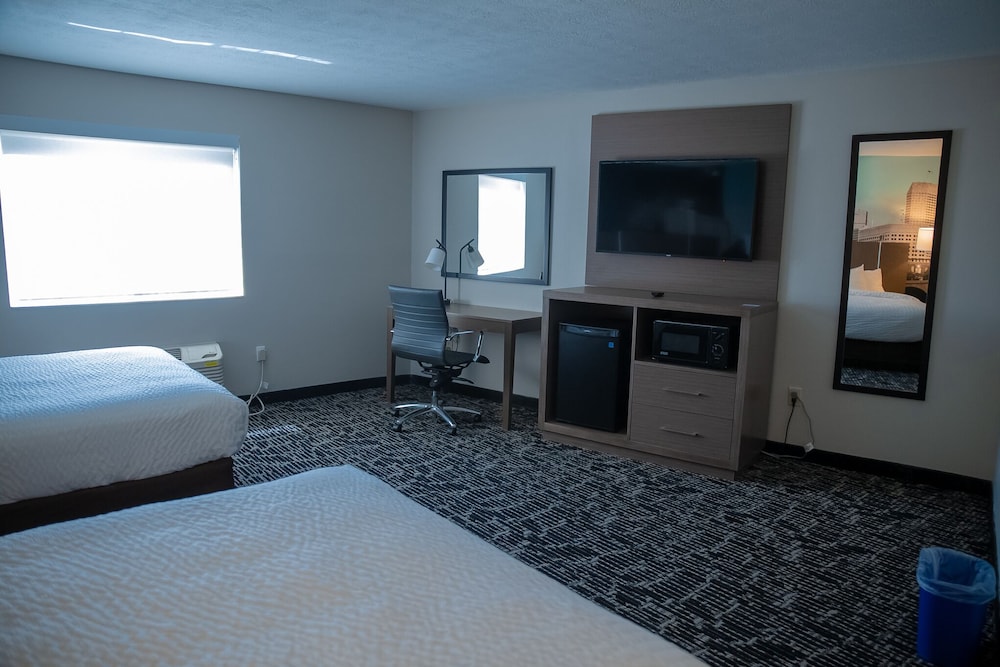 Suite, Multiple Beds, Non Smoking photo 3