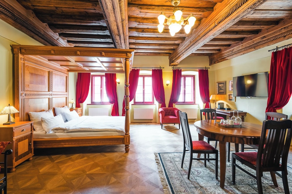 Suite photo 1