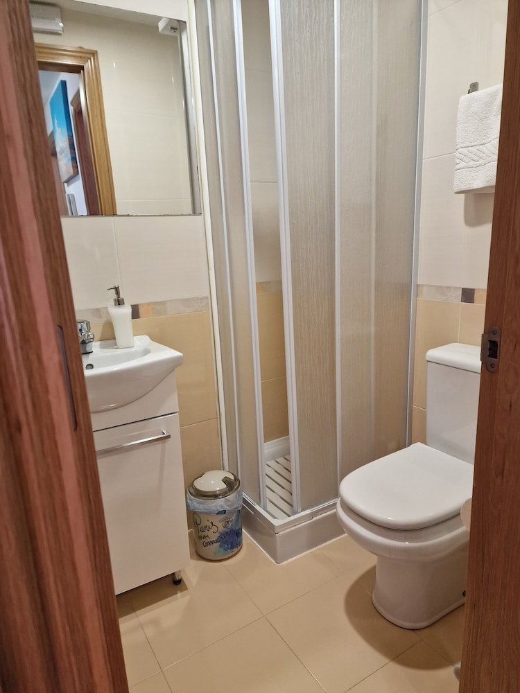 Double Room, Shared Bathroom photo 3