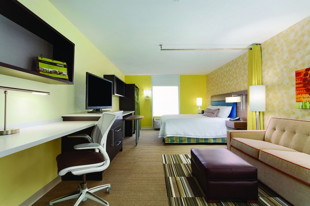 Studio Suite, 1 King Bed, Non Smoking photo 1