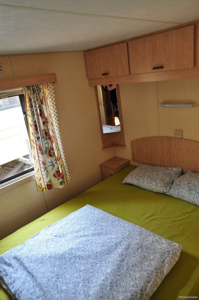 Basic Mobile Home, 2 Bedrooms, Non Smoking, Lanai photo 1