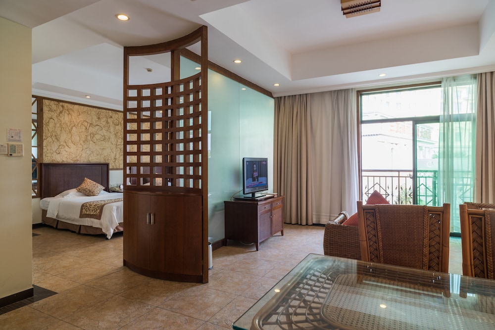 Suite, 2 Twin Beds photo 2