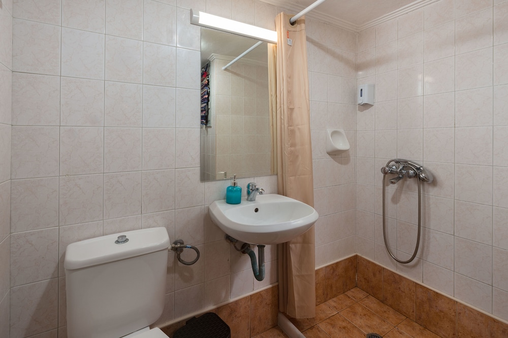 Room, Ground Floor (3) photo 3