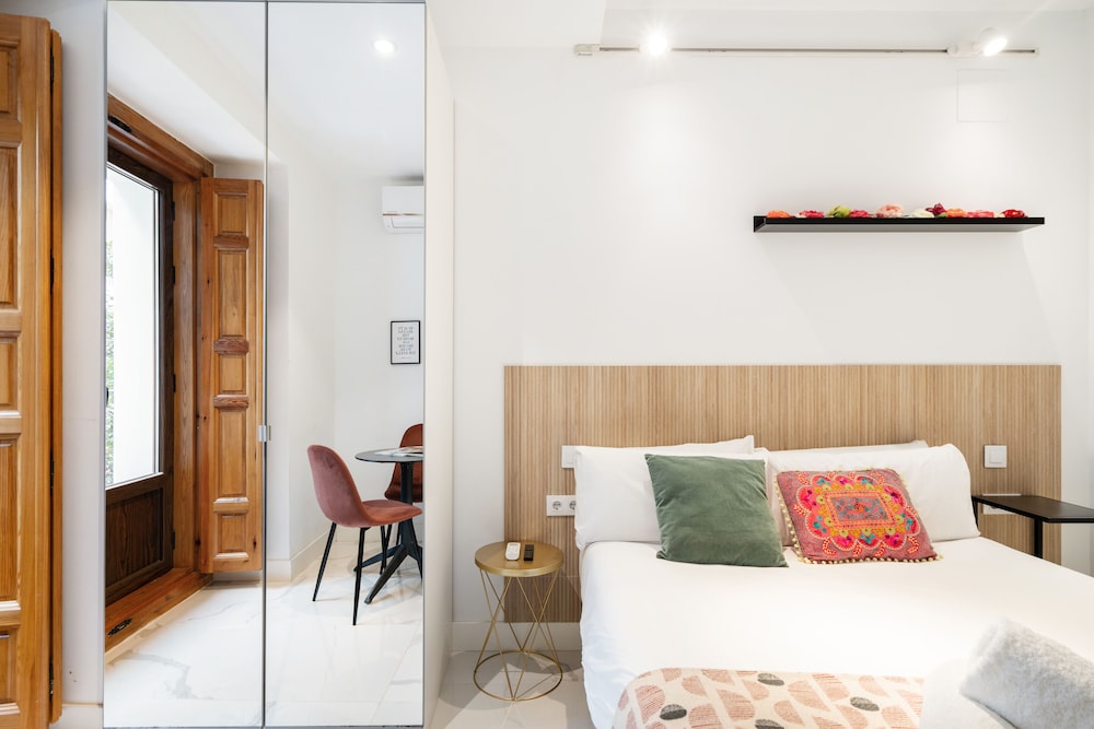 Estudio en la Ciudad, 1 Cama Doble, Cocina, Vista a la Ciudad