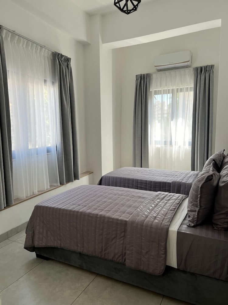 Twin Room with Ensuite - Photo 3