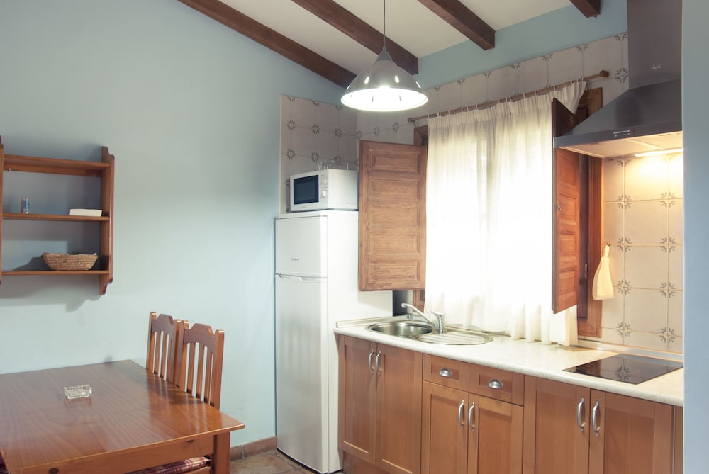 Basic Apartment, 1 Double Bed with Sofa bed, Smoking photo 3