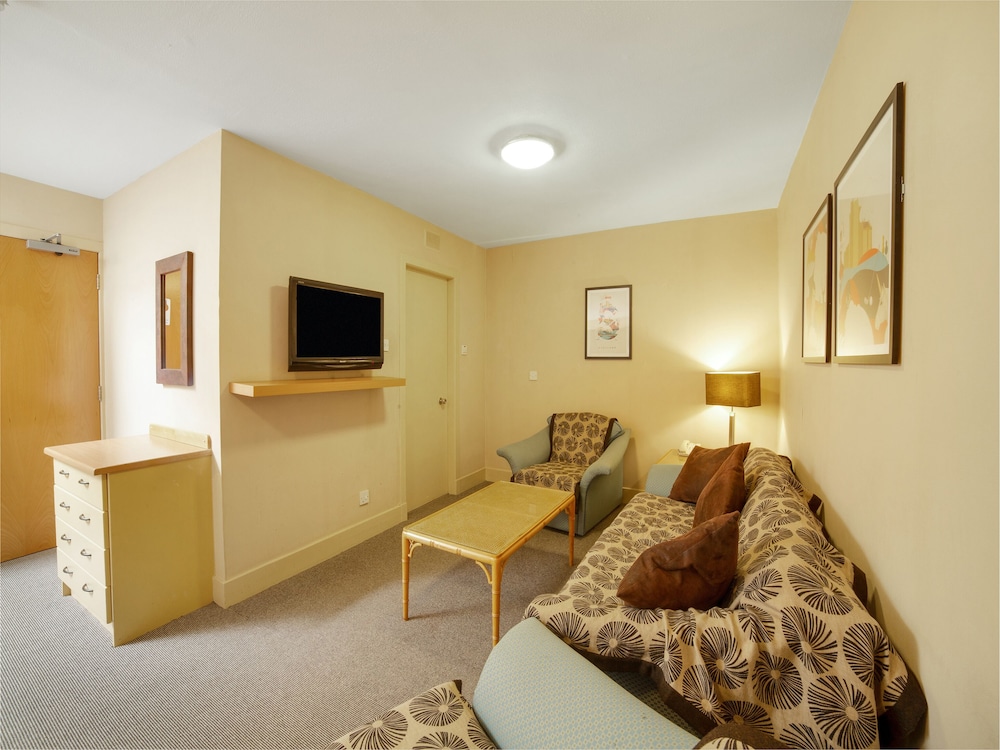 Deluxe Quadruple Room photo 2