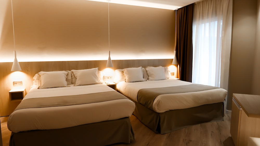 Standard Double Room - Photo 4