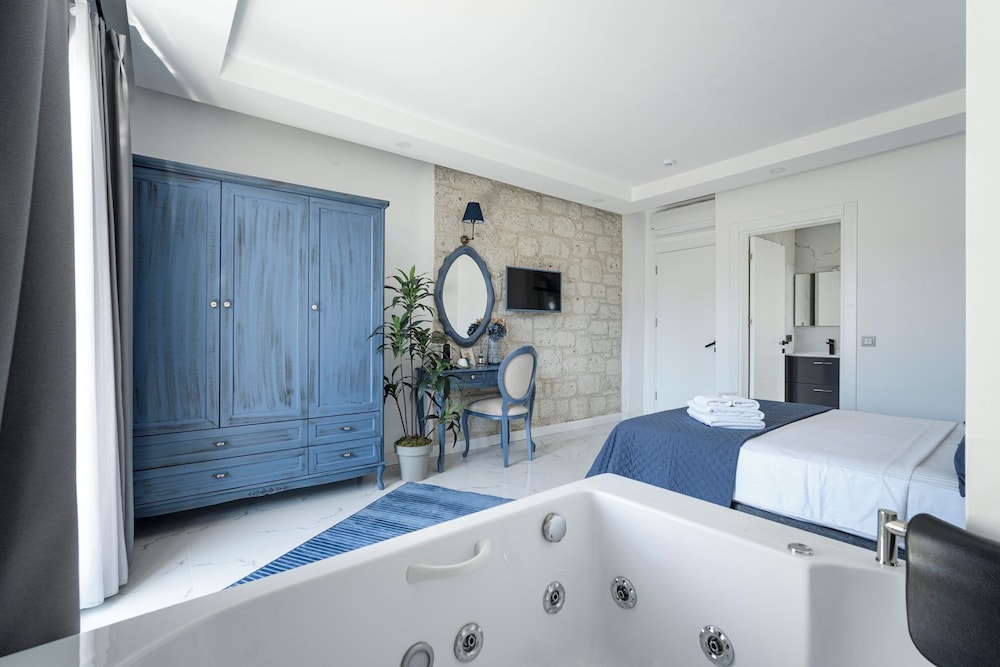 Exclusive Suite photo 2