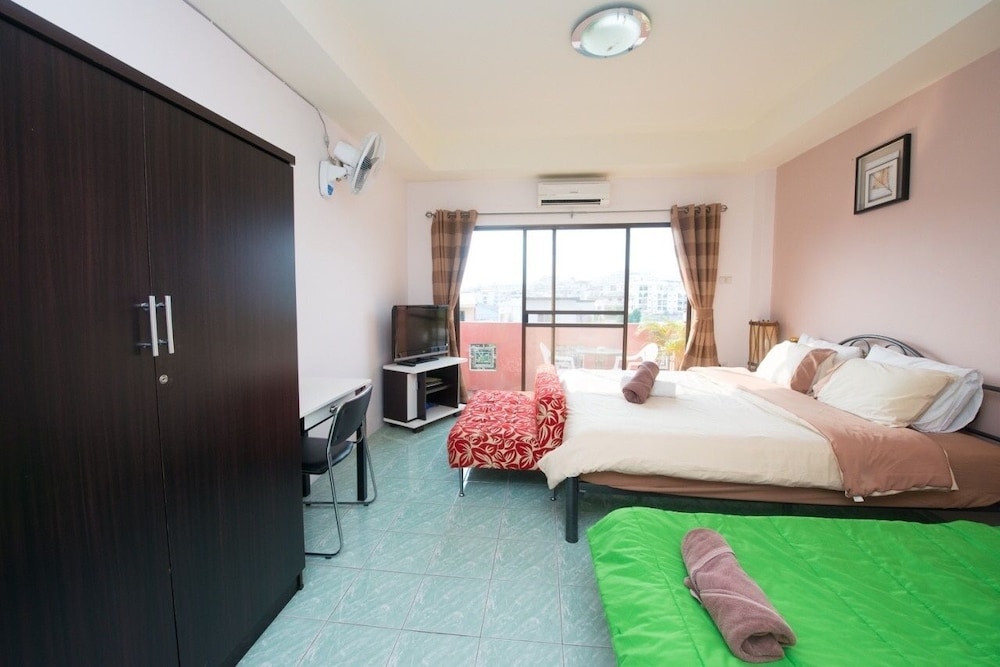 Deluxe Plus Triple Room