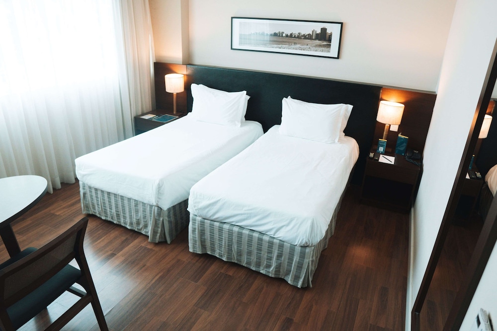 Deluxe Room, 3 Twin Beds, Sea View