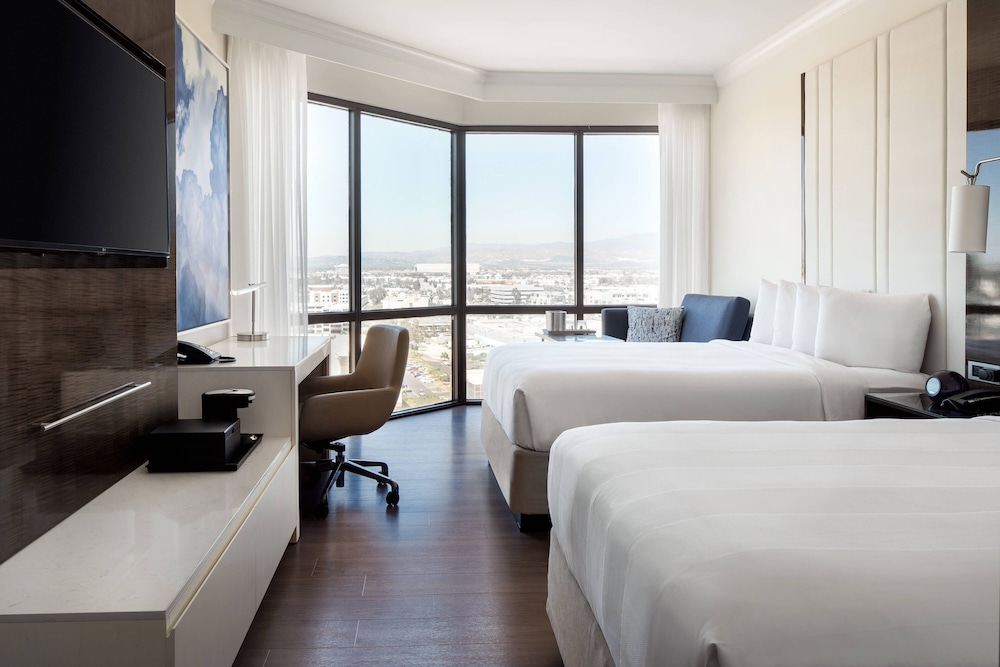Club Room, 2 Double Beds - Photo 2