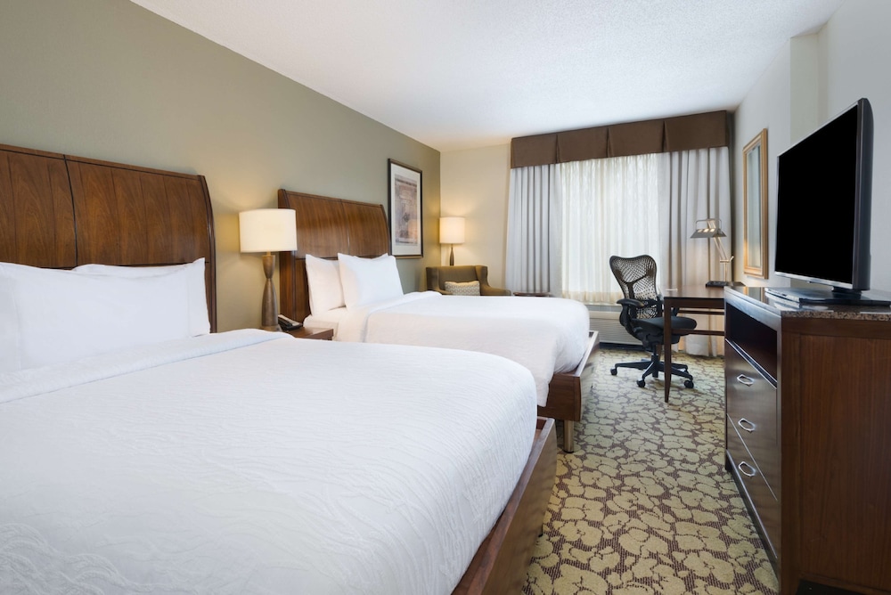 Room, 2 Queen Beds, Accessible, Non Smoking - Photo 2