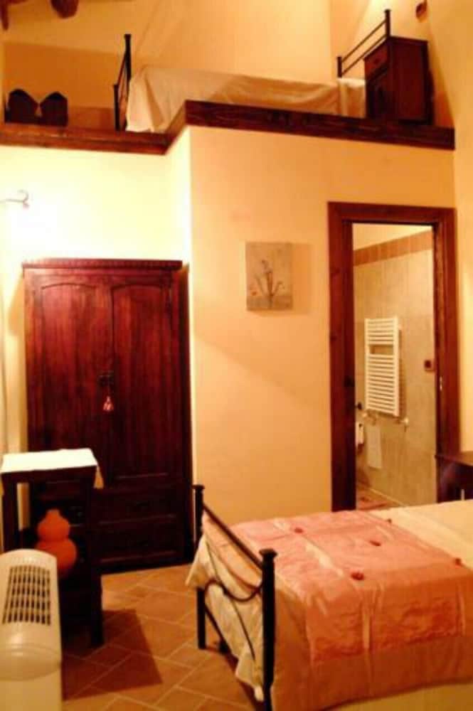 Triple Room photo 3