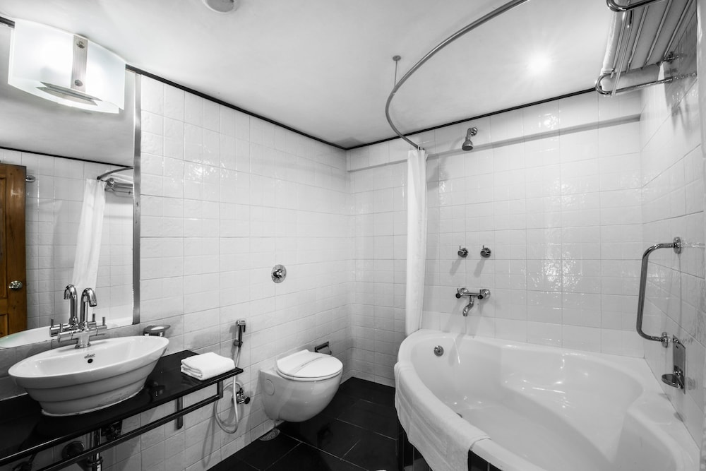 Super Deluxe Room - Photo 7