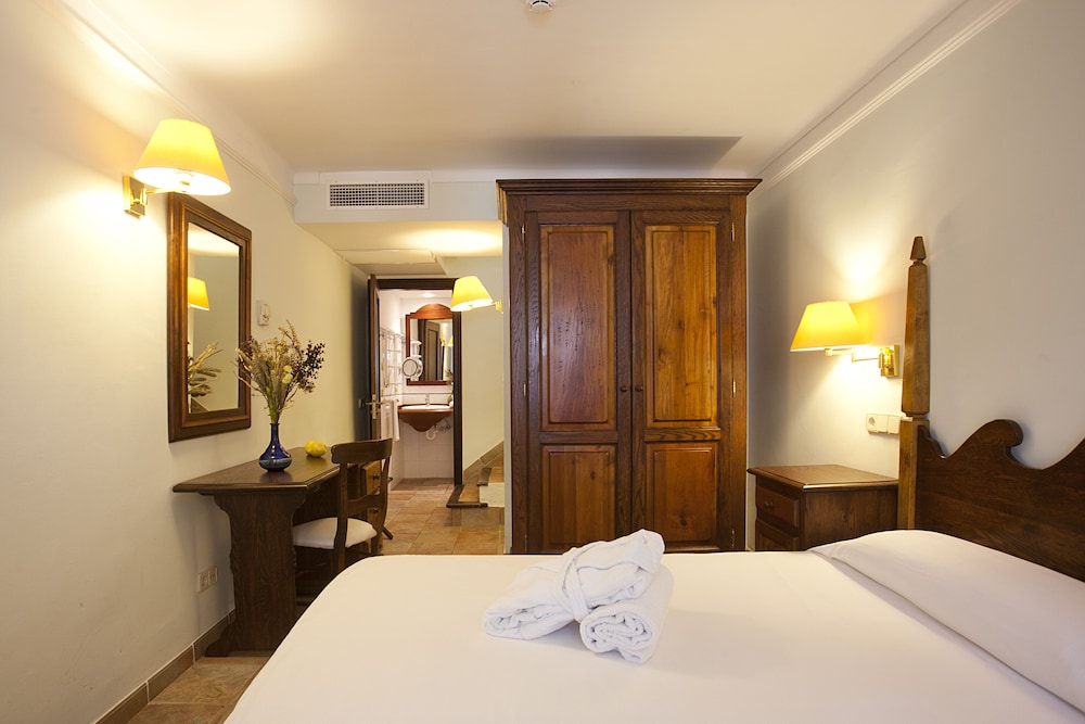 Standard Duplex, Balcony, Annex Building (Ground Floor)