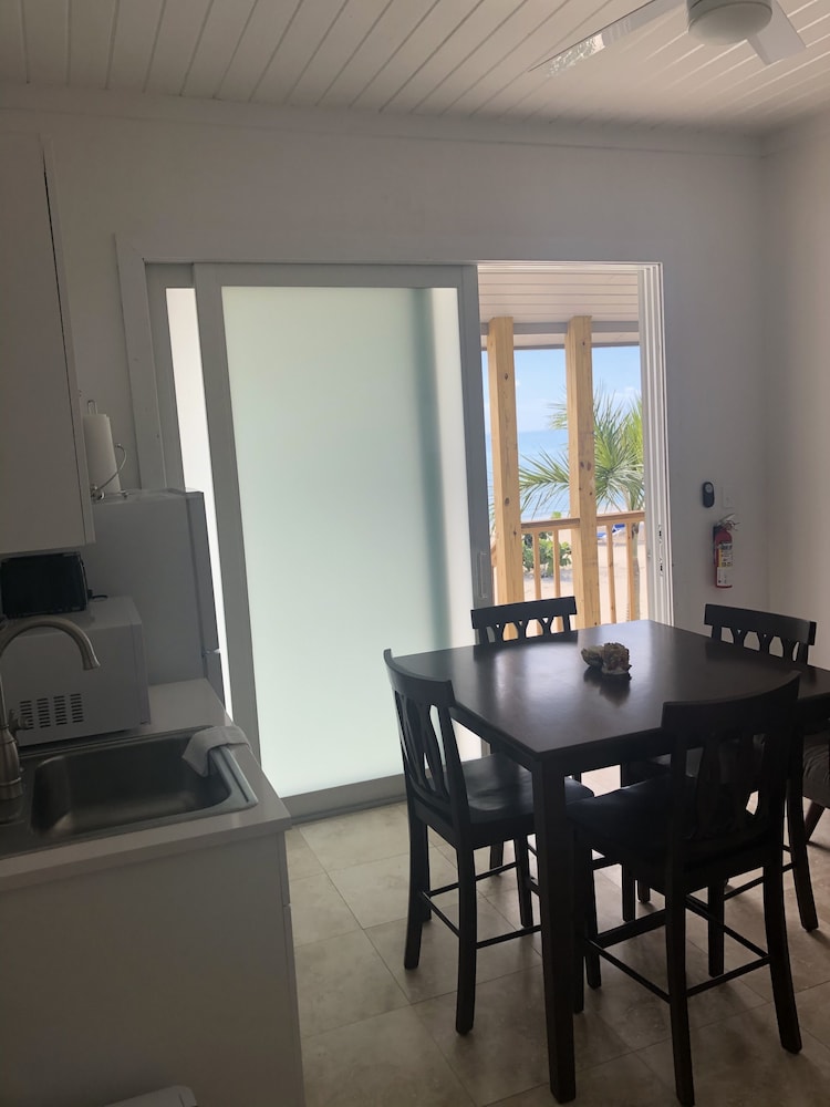 Comfort Suite, 2 Bedrooms, Non Smoking, Beach View photo 3