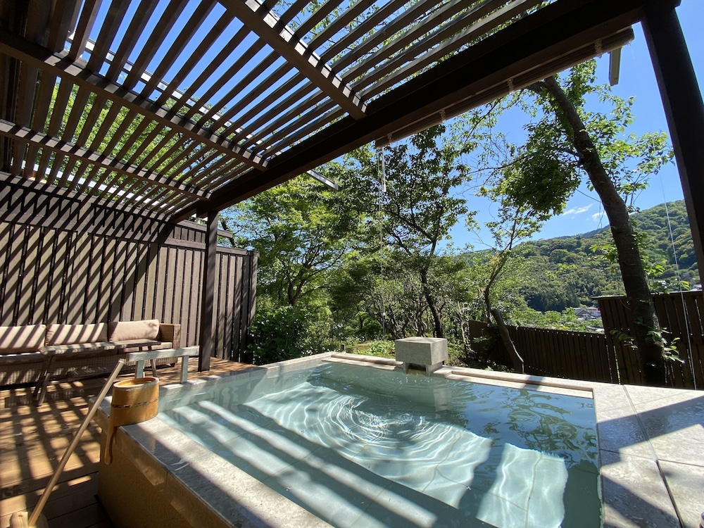 Japanese Twin Room "KAGUYAMA" with Open Air Bath, Non Smoking photo 3