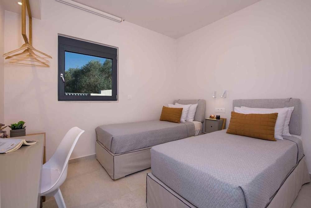 Exclusive Villa, 4 Bedrooms, Sea View