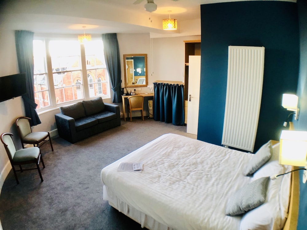 Deluxe Double Room, 1 King Bed, City View