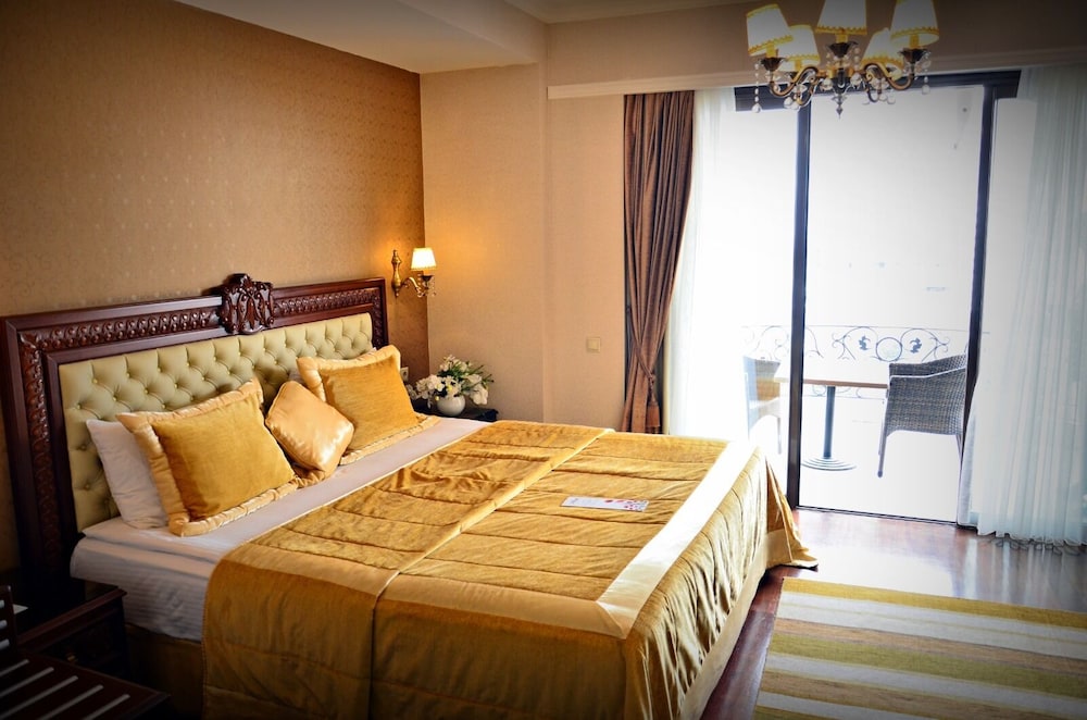 Deluxe Double or Twin Room - Photo 1