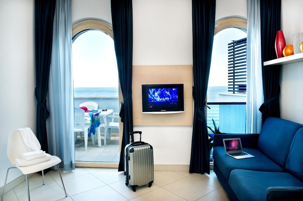 Superior Apartment, 2 Bedrooms, Balcony, Sea View photo 1
