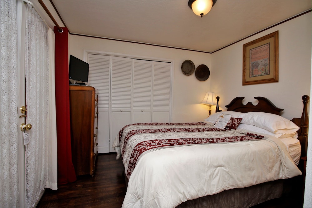 Prospector Room - Pet Friendly photo 1