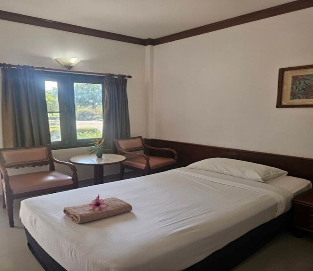 Standard Twin Room photo 2