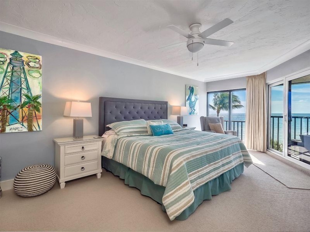Condo (Pointe Santo A46)