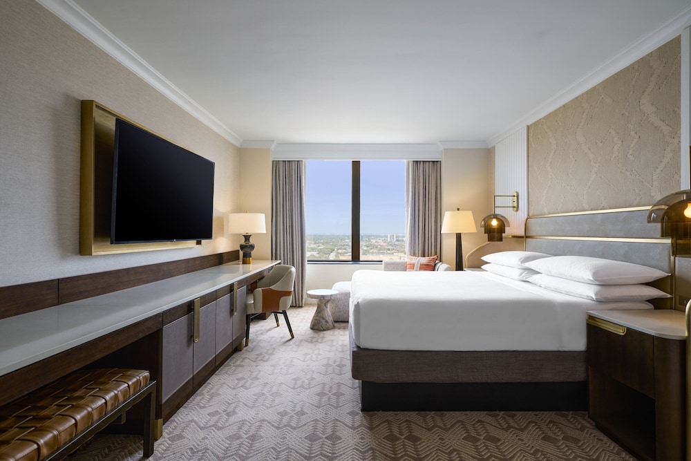 Executive Lounge Room, 1 King Bed, Non Smoking (High Floor, Lounge Access) - Photo 9