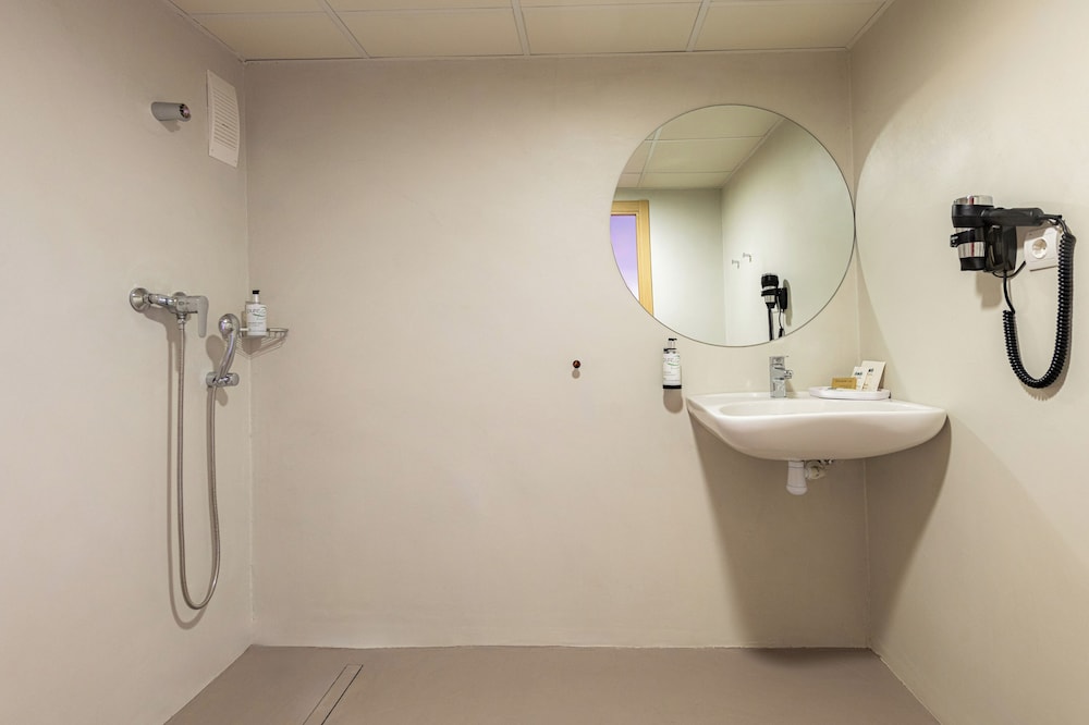 Double Room, Balcony - Photo 6