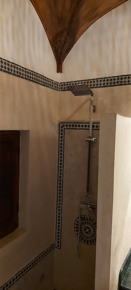 Standard Room - Photo 18