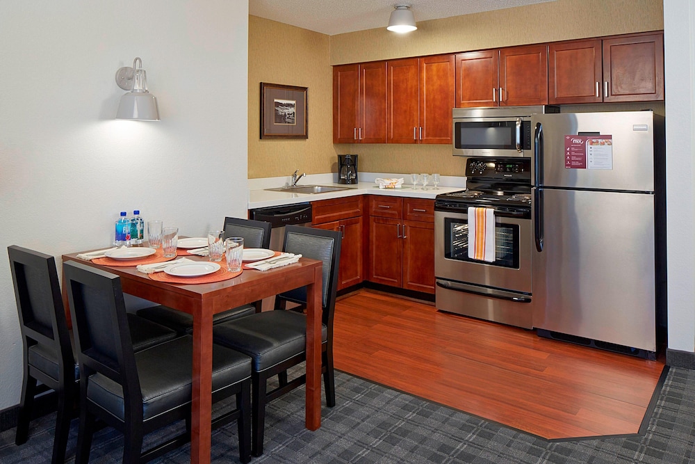 Suite, 2 Bedrooms photo 3