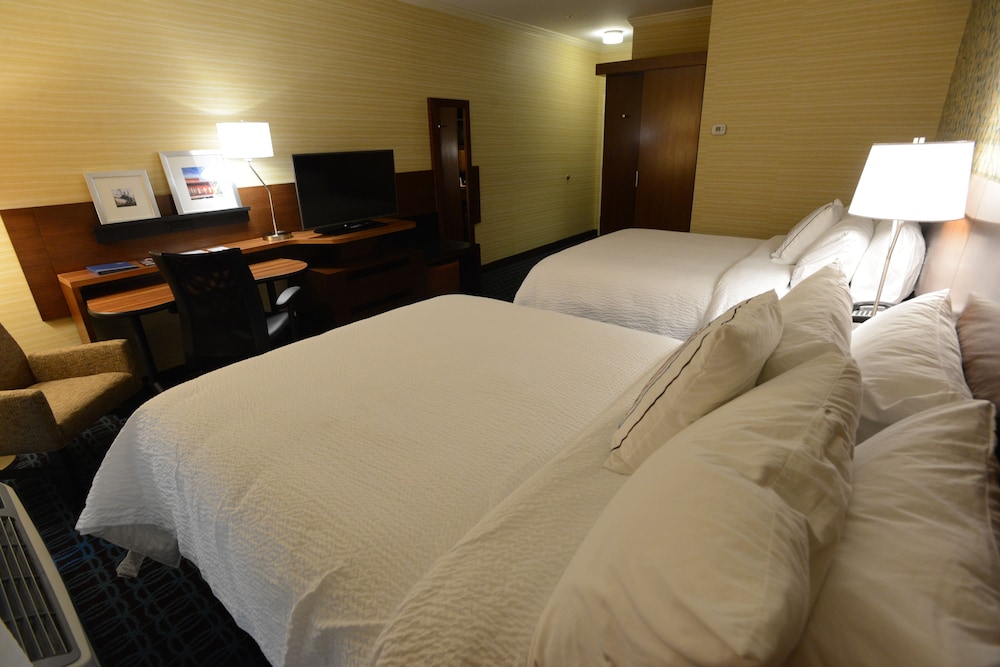 Room, 2 Queen Beds (Hearing Accessible)