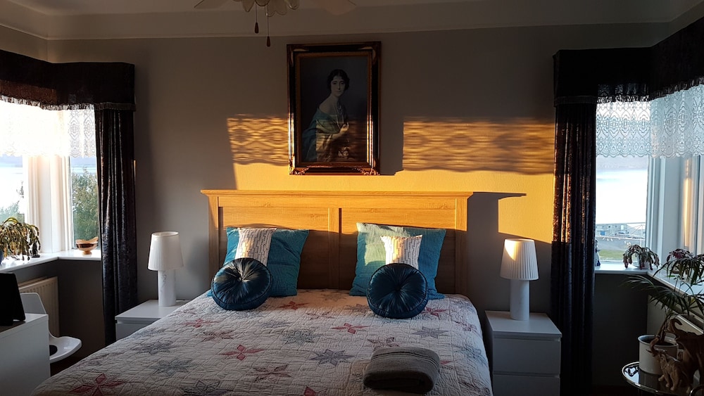 Deluxe Double Room, Shared Bathroom photo 1