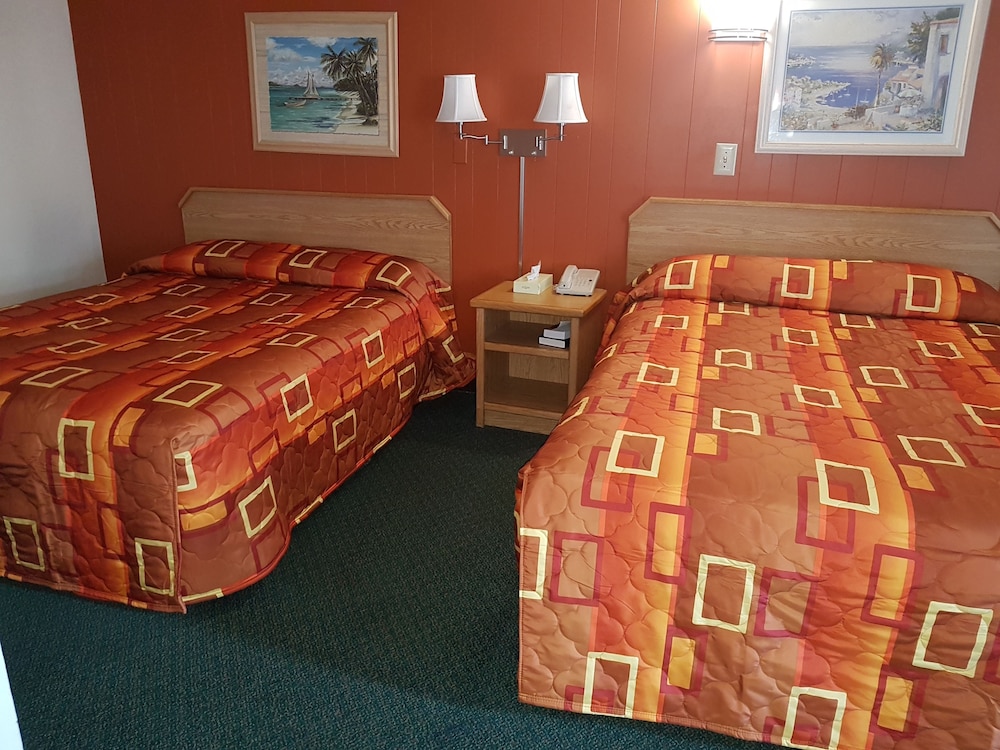 Two queen beds photo 3