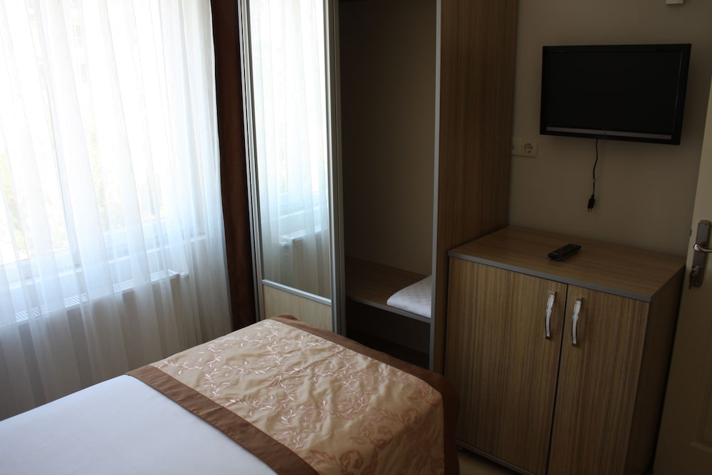 Single Room photo 2