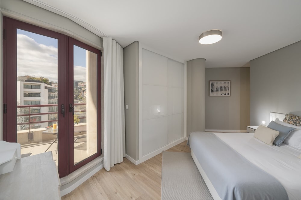 Basic Apartment, 2 Queen Beds