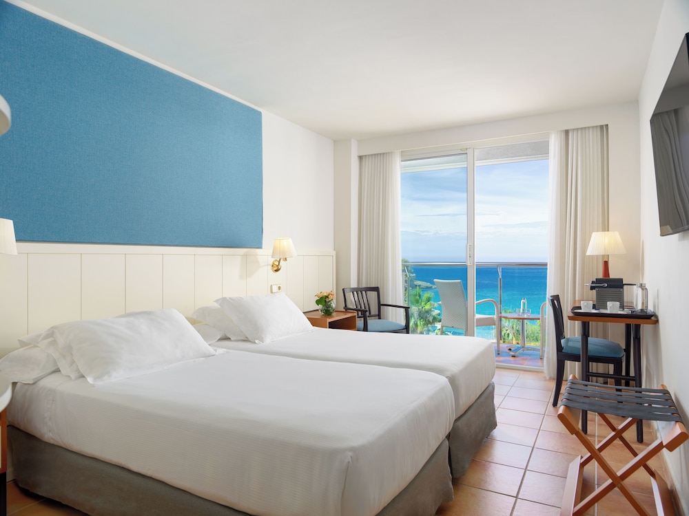 Superior Double Room, Sea View - Photo 2
