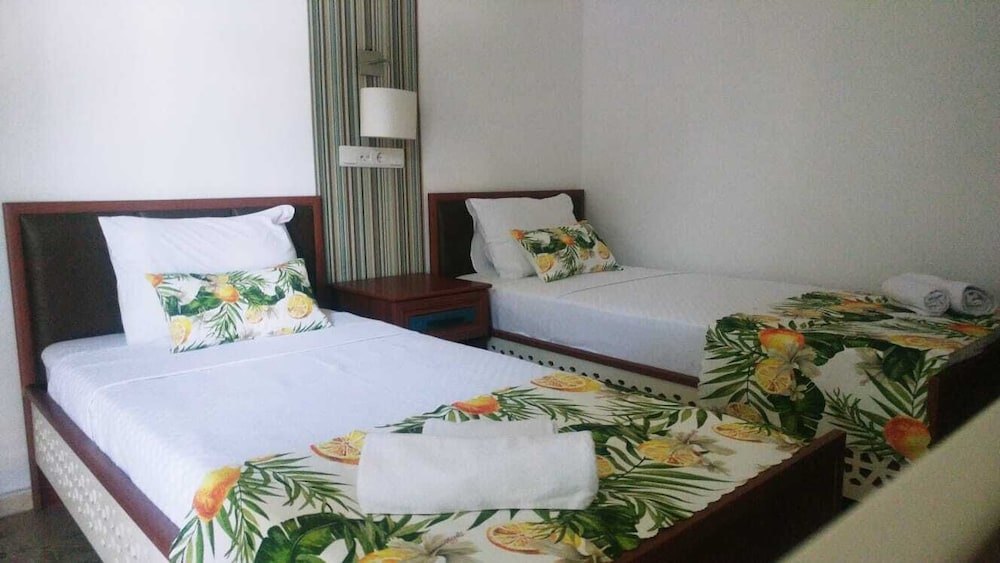 Standard Twin Room, Multiple Beds, City View photo 1