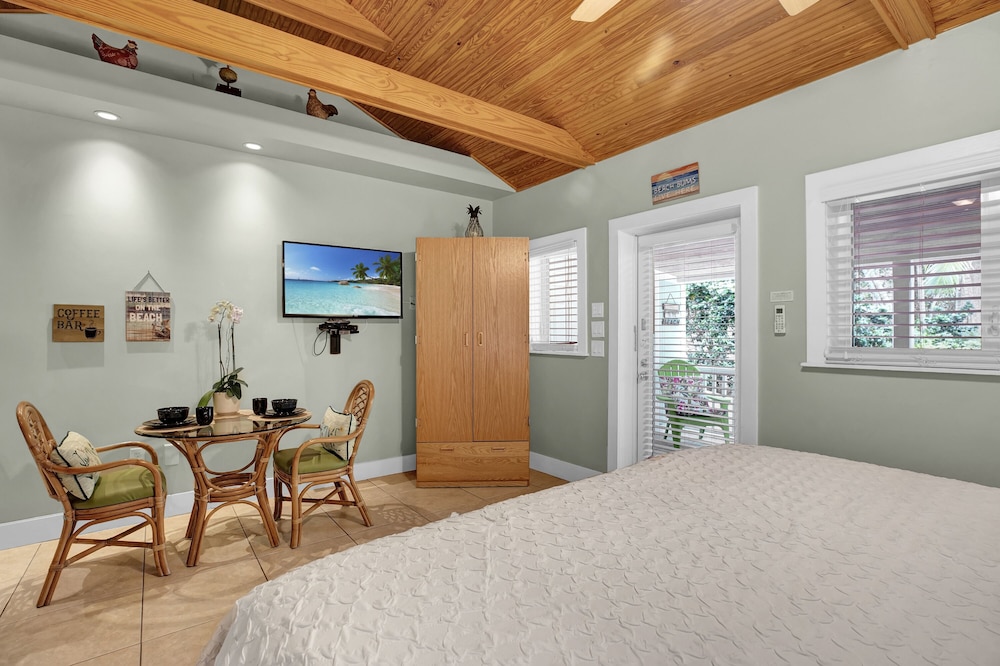 Premium Studio Condo photo 2