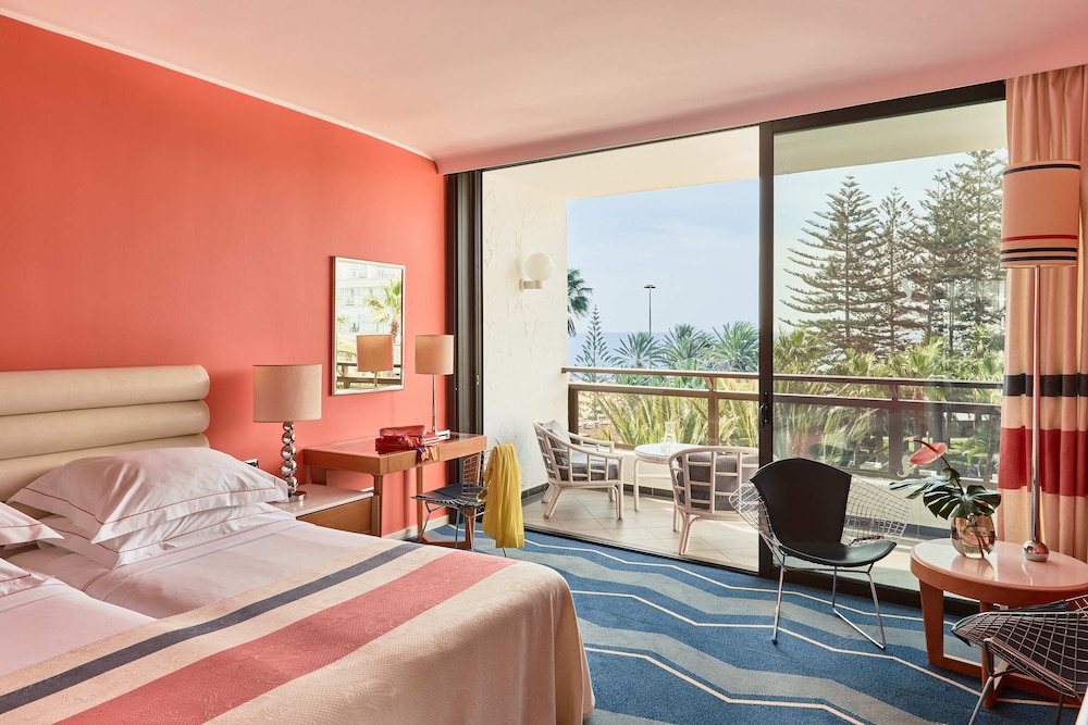 Superior Double Room Single Use (Sea or pool view) - Photo 1