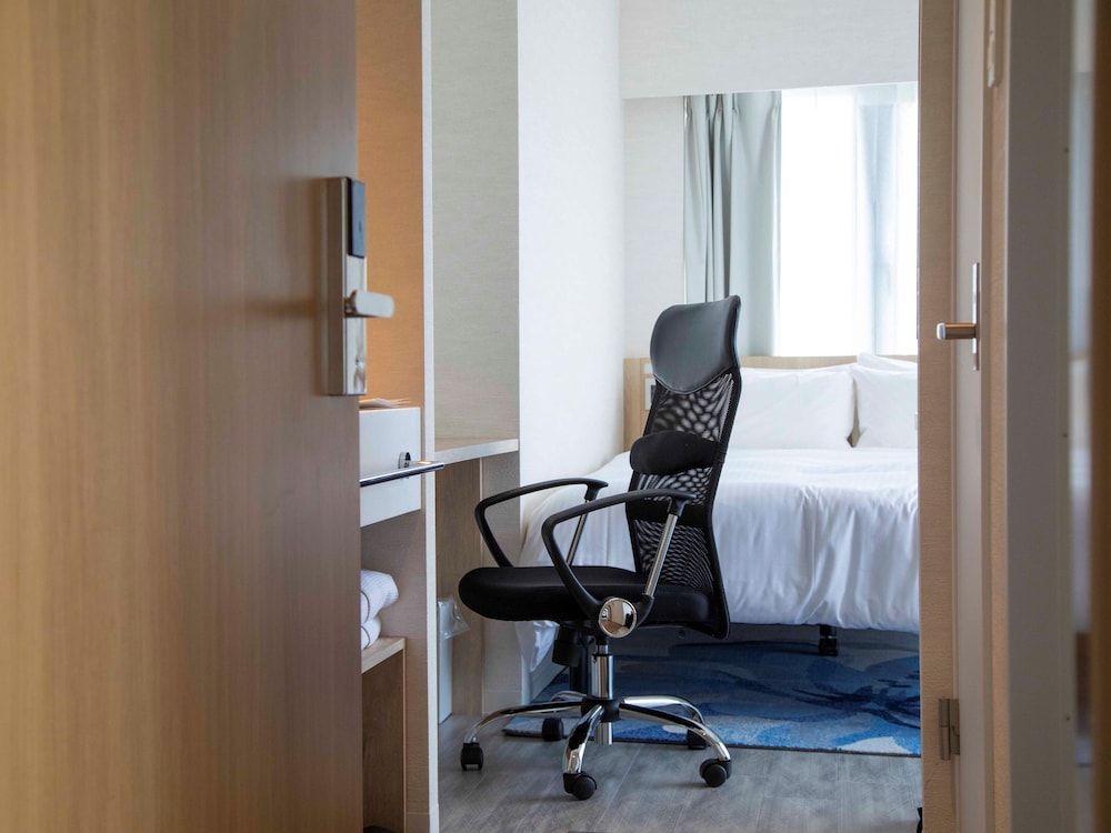 Deluxe Double Room, Non Smoking (with Washing Machine) - Photo 17