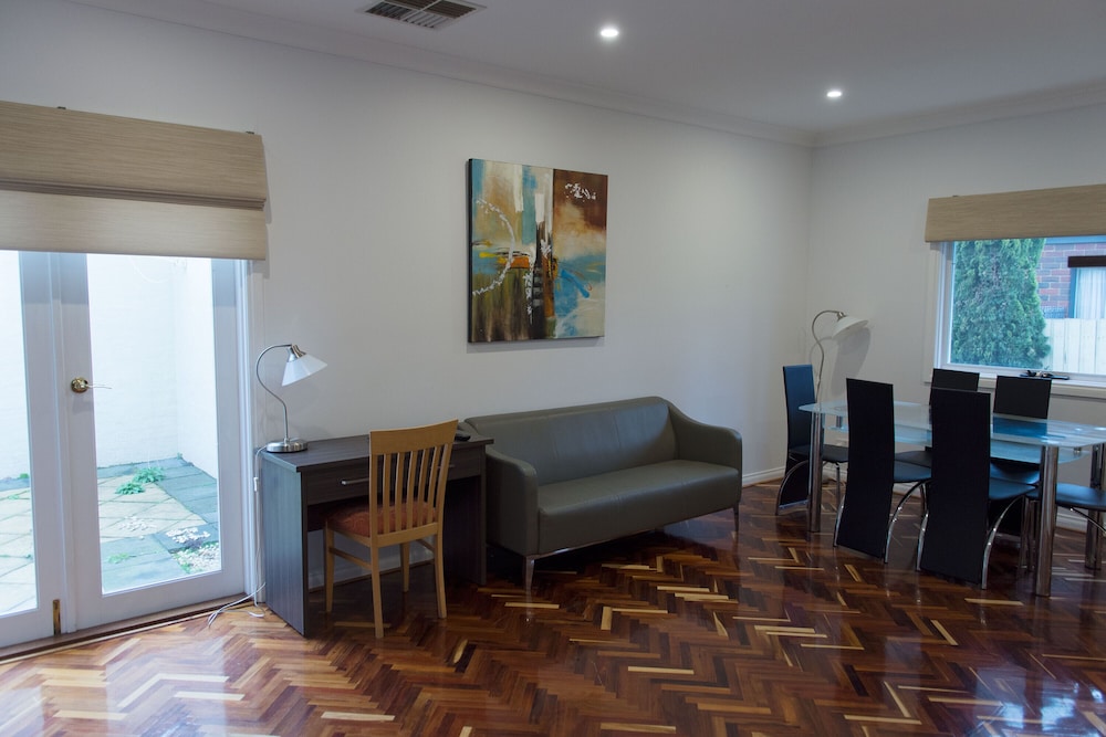 3 Bedroom Townhouse photo 3