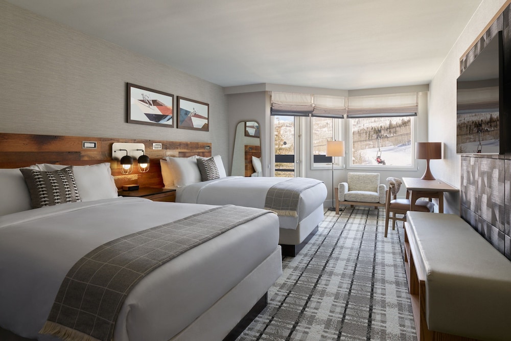 Room, 2 Queen Beds, Mountain View (Slope Side) - Photo 1