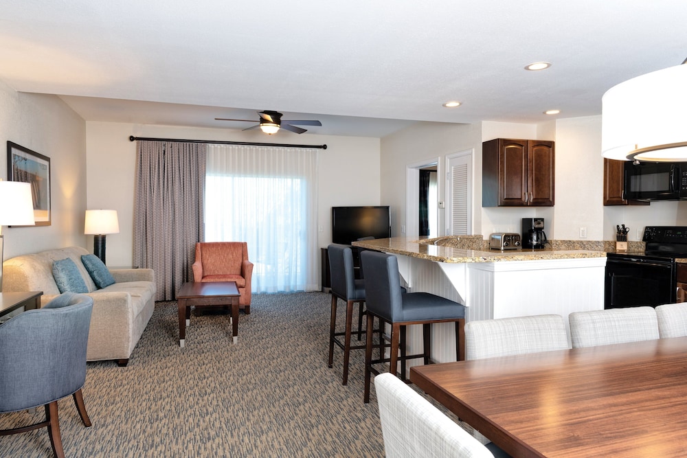 Condo, 3 Bedrooms